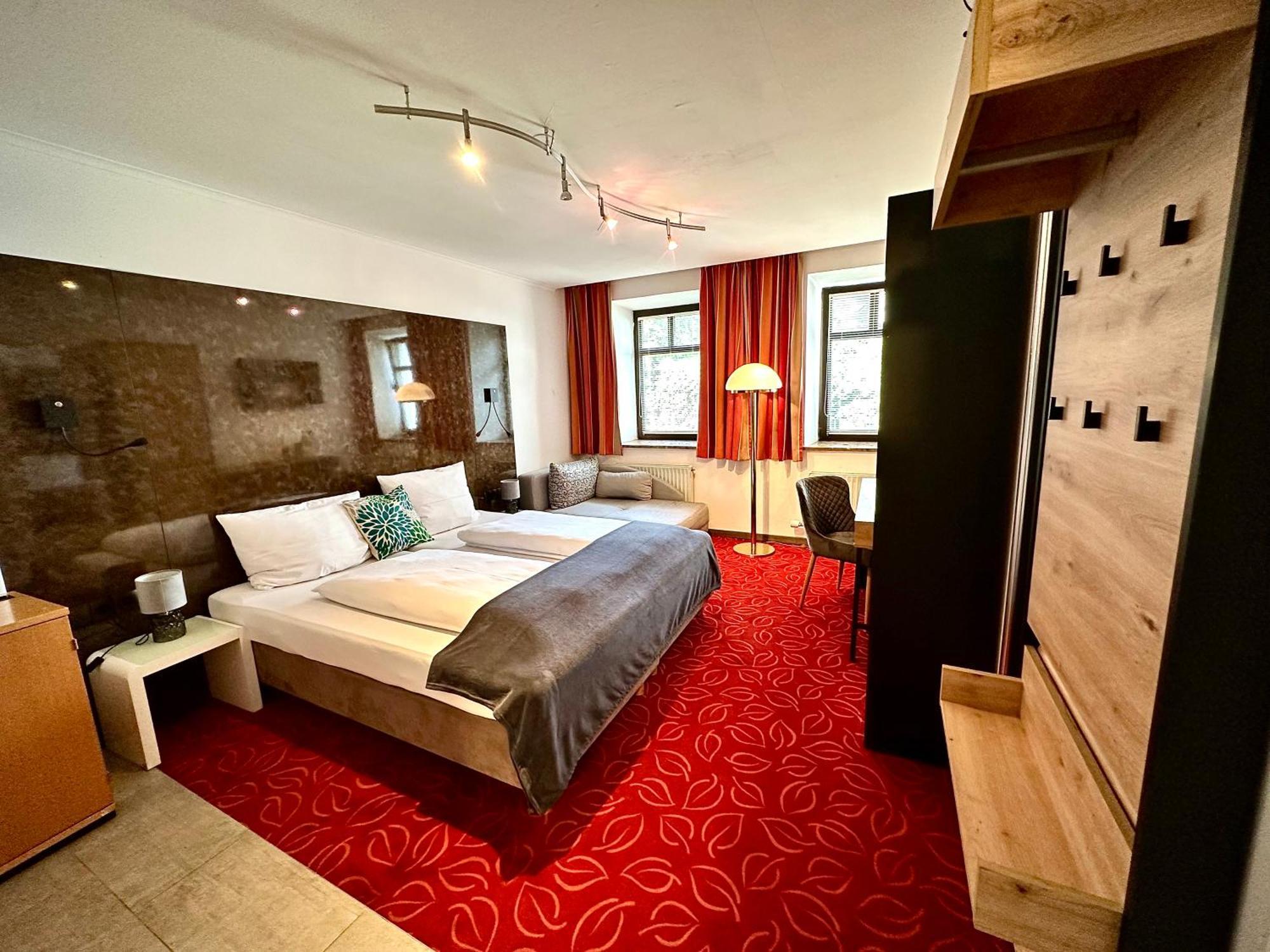 Bed & Rooms, Woergl Exterior photo